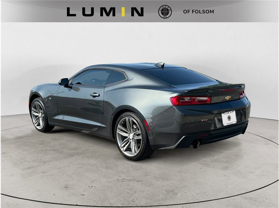 2017 Chevrolet Camaro 1LT Coupe photo 3