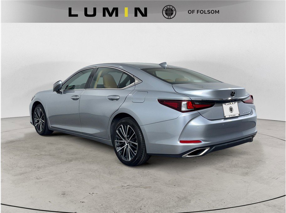 2022 Lexus ES 350 photo 3