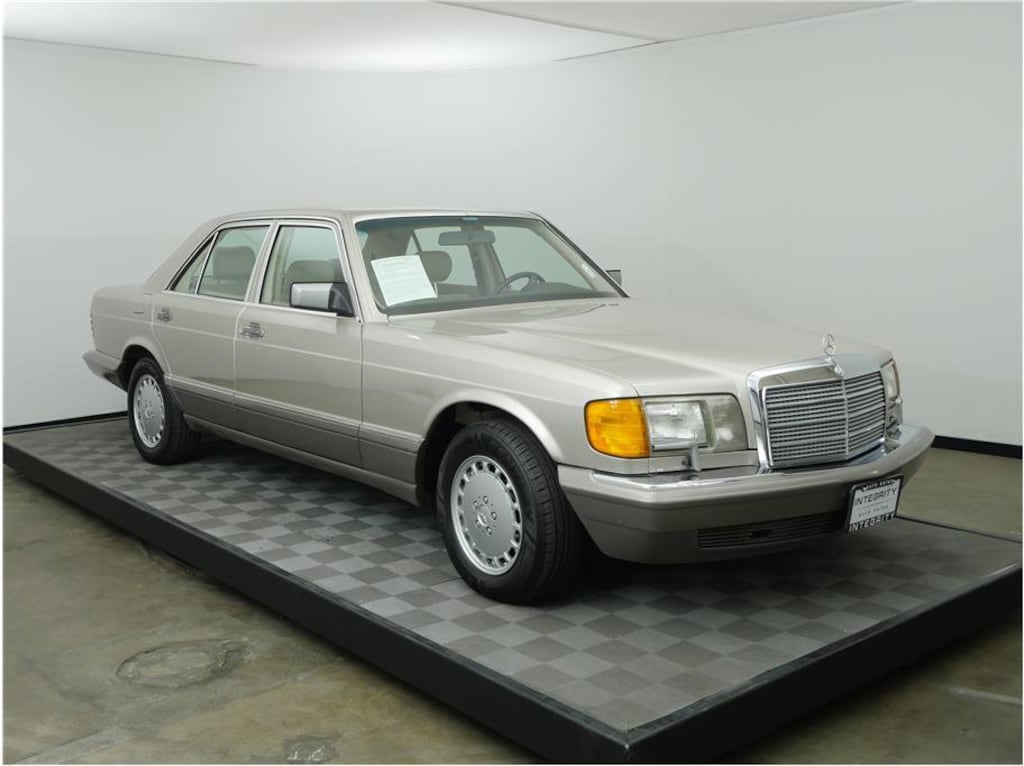 Used 1991 Mercedes-Benz 300 Series 300SE Sedan