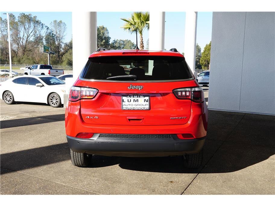 2020 Jeep Compass Sport photo 4