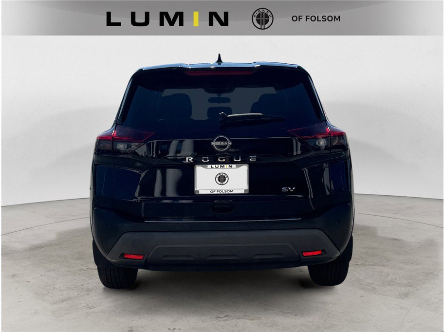 2022 Nissan Rogue SV photo 4