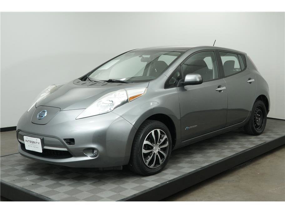 2015 Nissan LEAF S