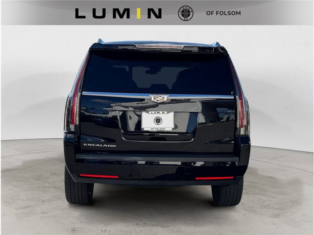 Used 2020 Cadillac Escalade Luxury 2WD  Luxury