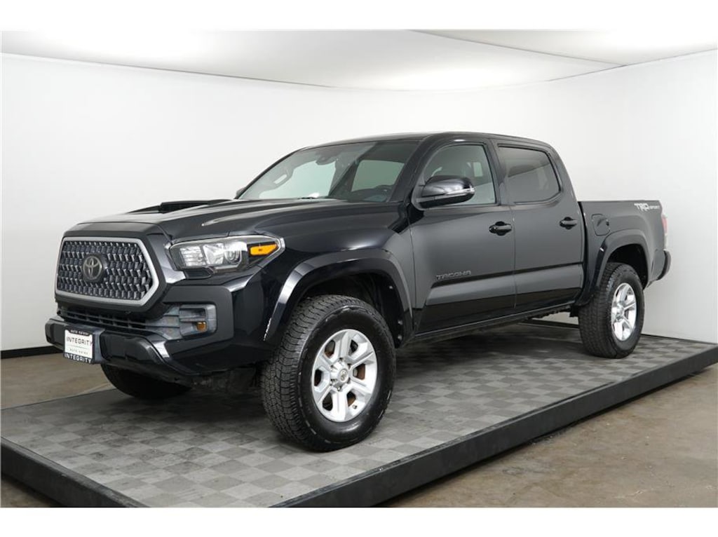 Used 2018 Toyota Tacoma TRD Sport Pickup 4D 5 ft