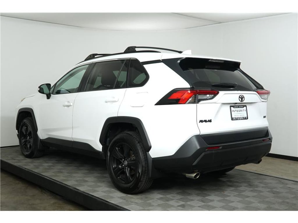 Used 2021 Toyota RAV4 XLE Sport Utility 4D