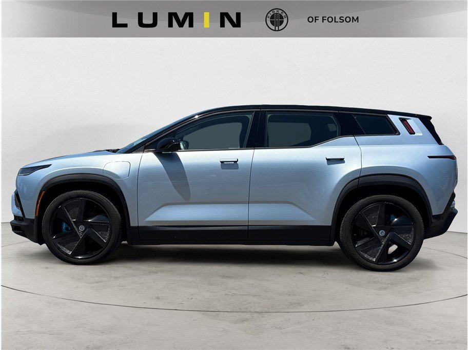 2023 Fisker Ocean Ocean One photo 2