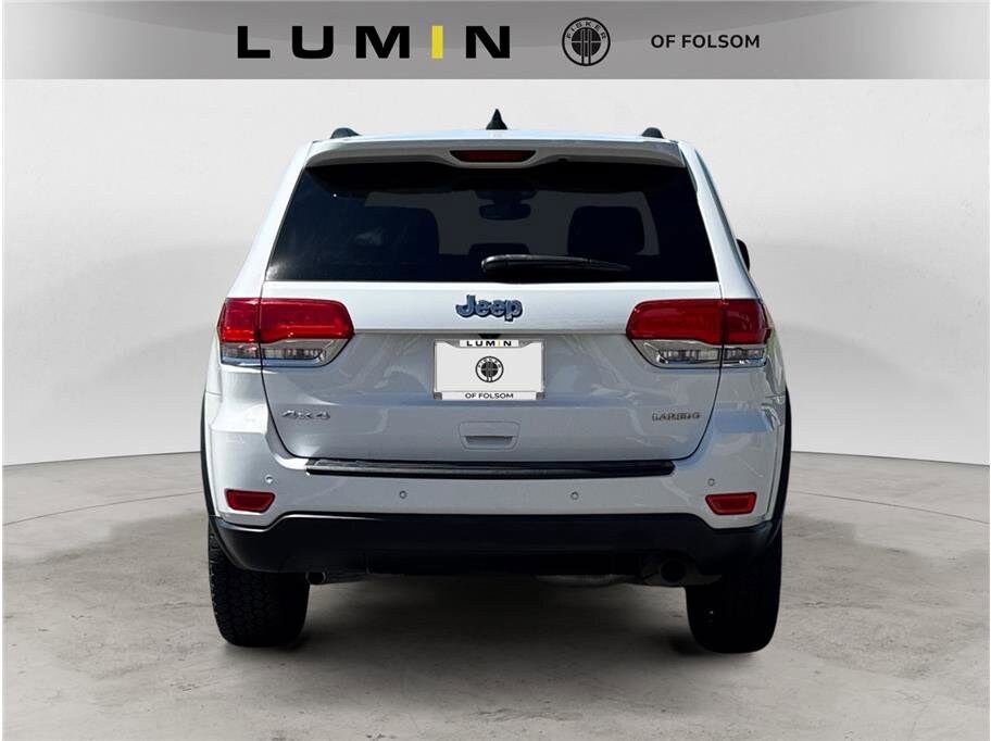 2019 Jeep Grand Cherokee Laredo E photo 4