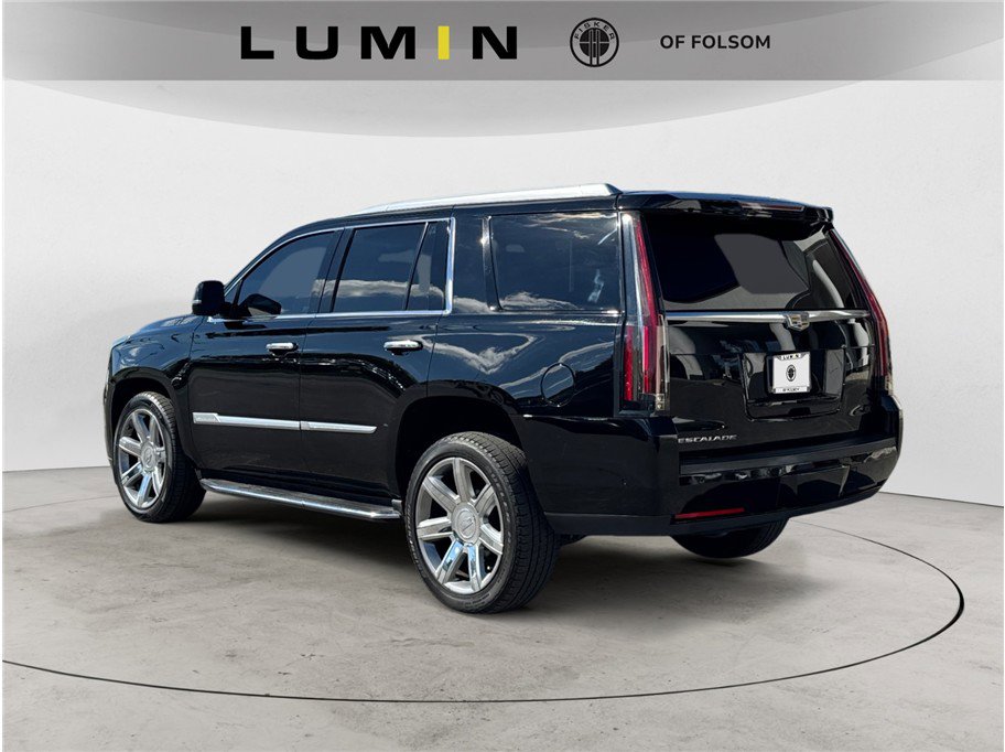 2020 Cadillac Escalade Luxury Sport photo 2