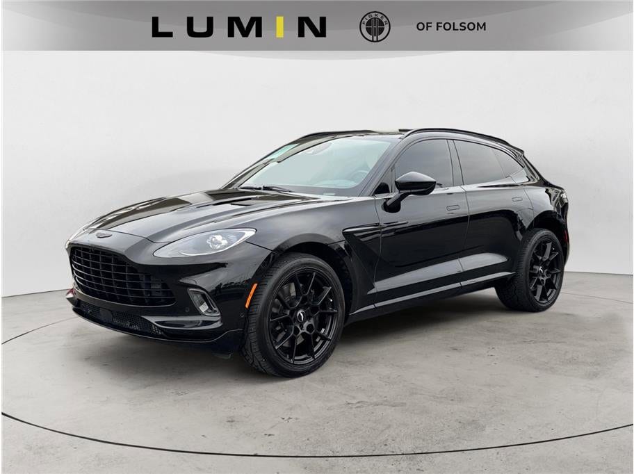 2021 Aston Martin DBX Base's photo