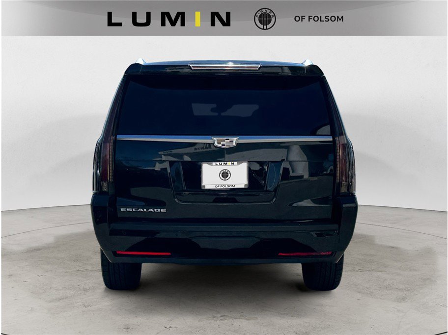 2017 Cadillac Escalade ESV Premium Luxury photo 3