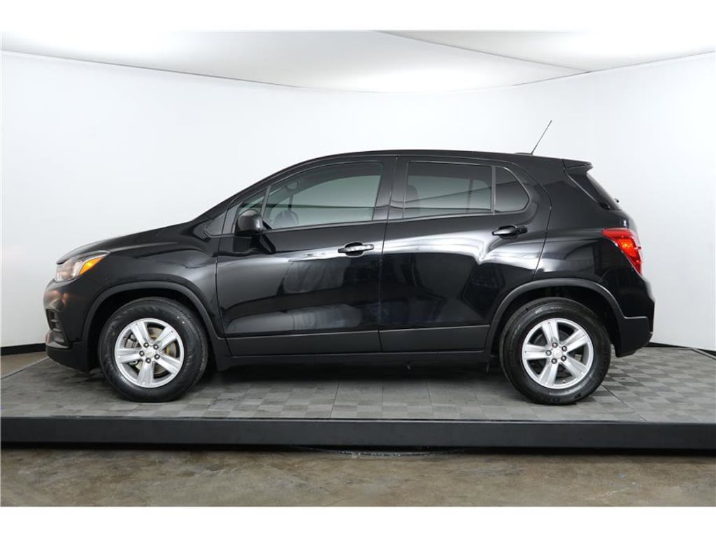 Used 2021 Chevrolet Trax LS FWD LS