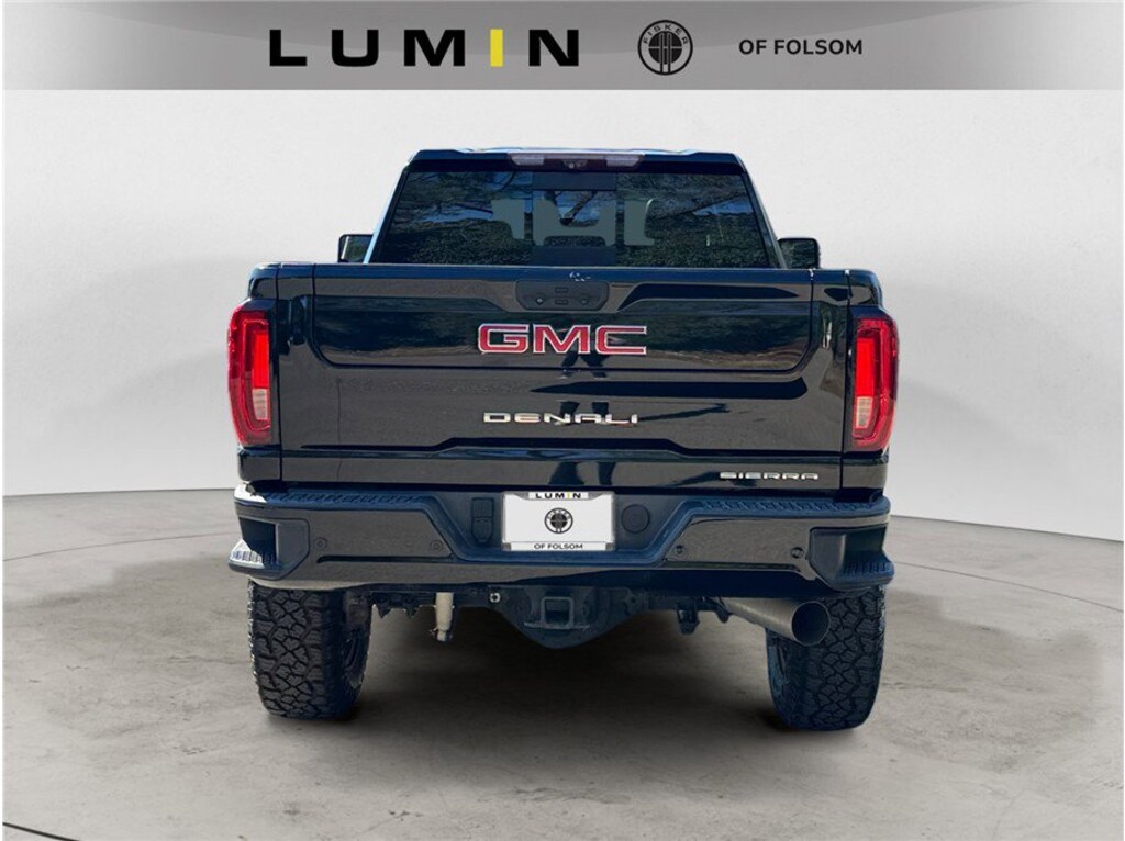 Used 2020 GMC Sierra 2500HD Denali 4WD Crew Cab 159 Denali