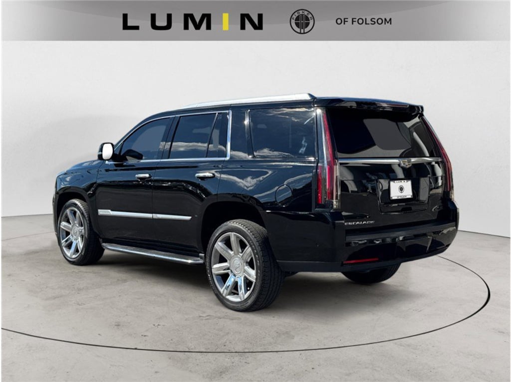 Used 2020 Cadillac Escalade Luxury 2WD Luxury