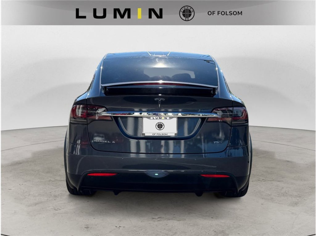 Used 2018 Tesla Model X 75D Sport Utility 4D