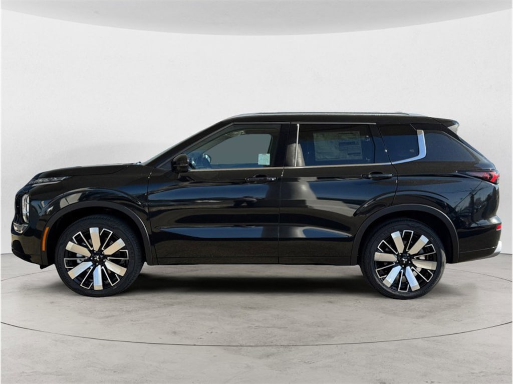 Used 2026 Mitsubishi Outlander Black Edition Sport Utility 4D