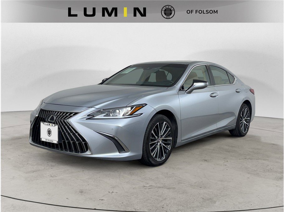 2022 Lexus ES 350's photo