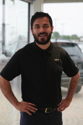 Staff member Mohammed Khan from ID_bcea95ca33c4