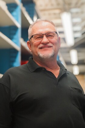 Staff member Kurt Hagel from ID_c67bdb7b5c9c