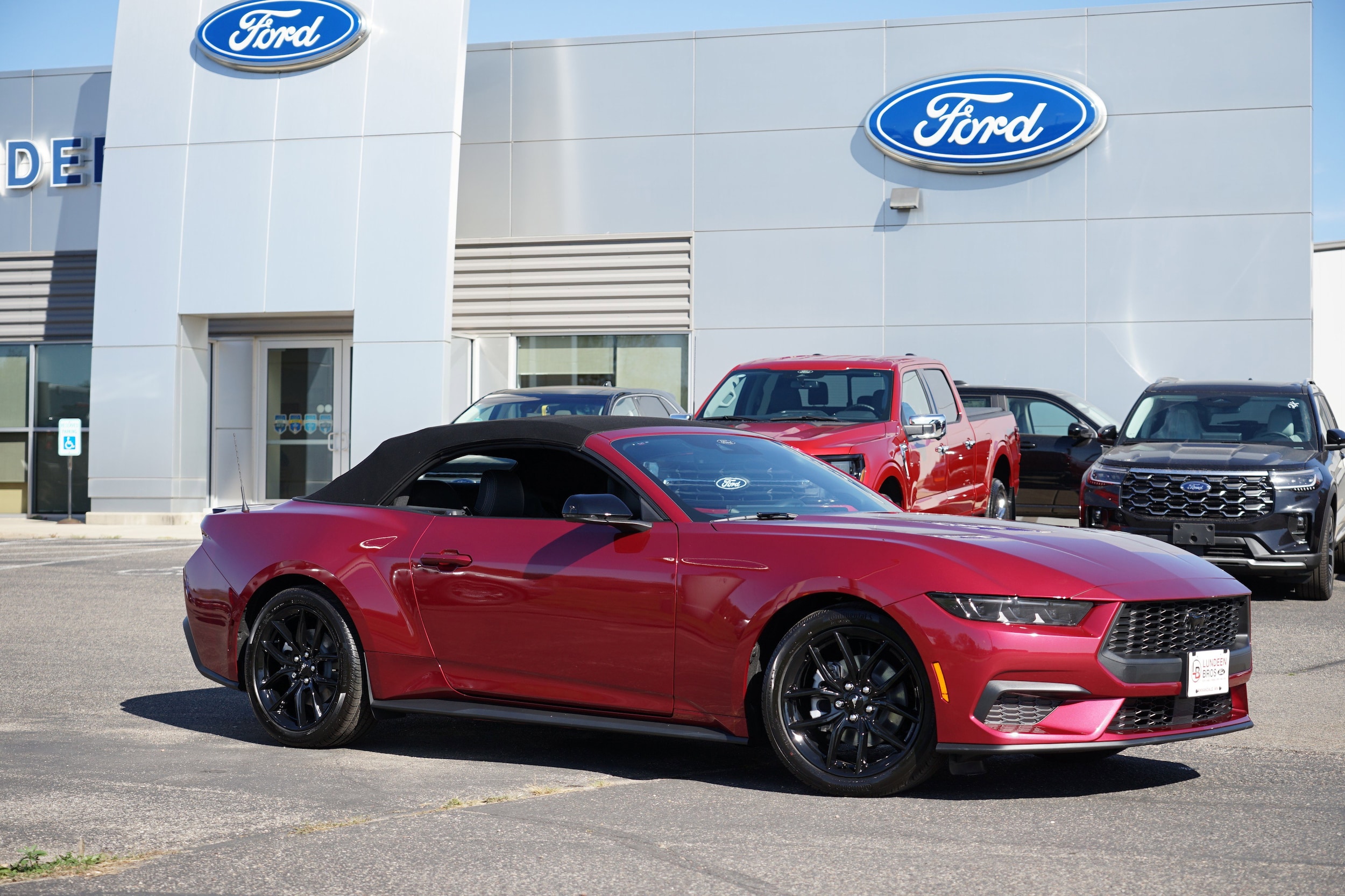 2025 Ford Mustang EcoBoost Premium Convertible - Photo 34