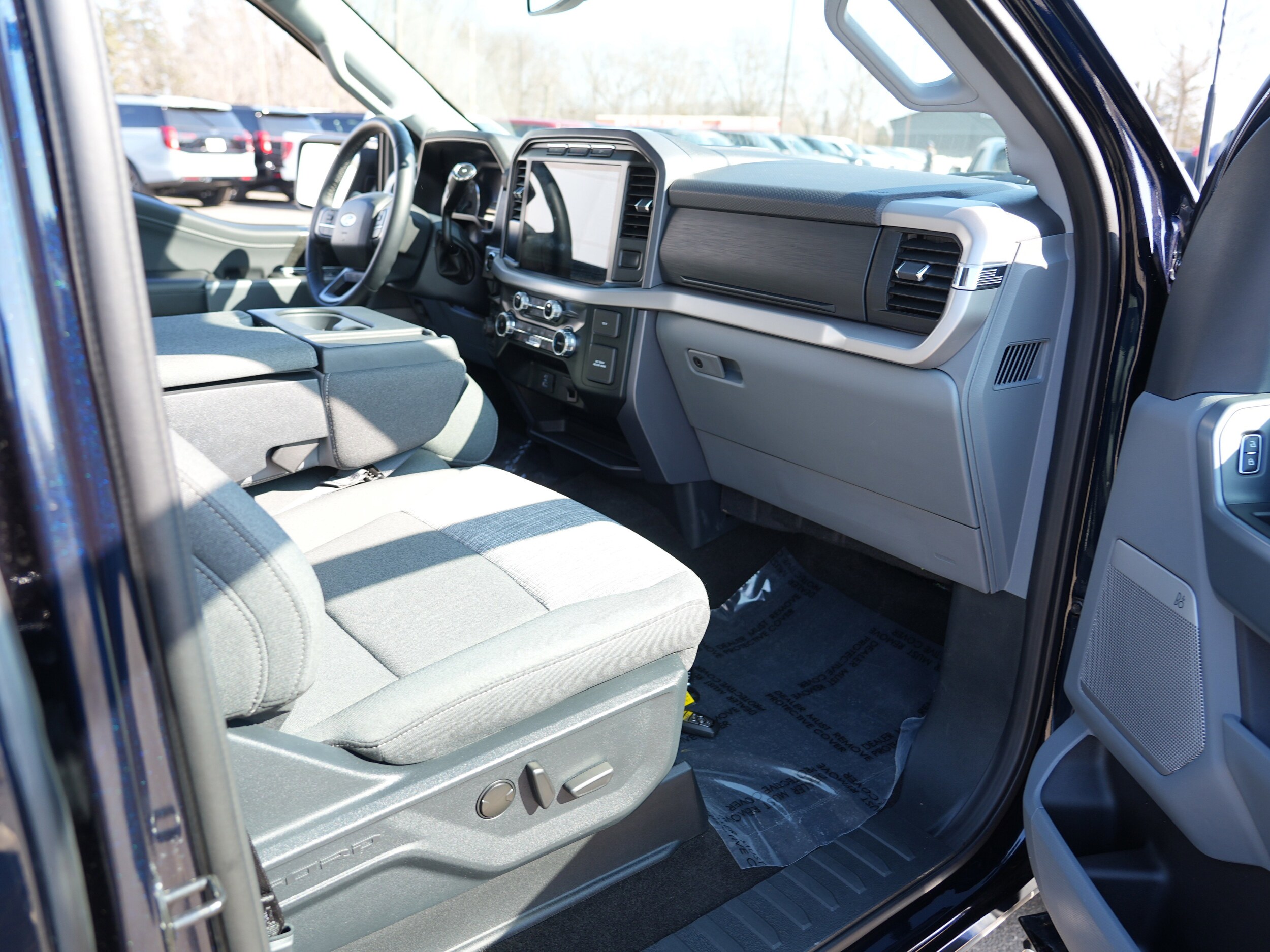 2023 Ford F-150 XLT - Photo 27