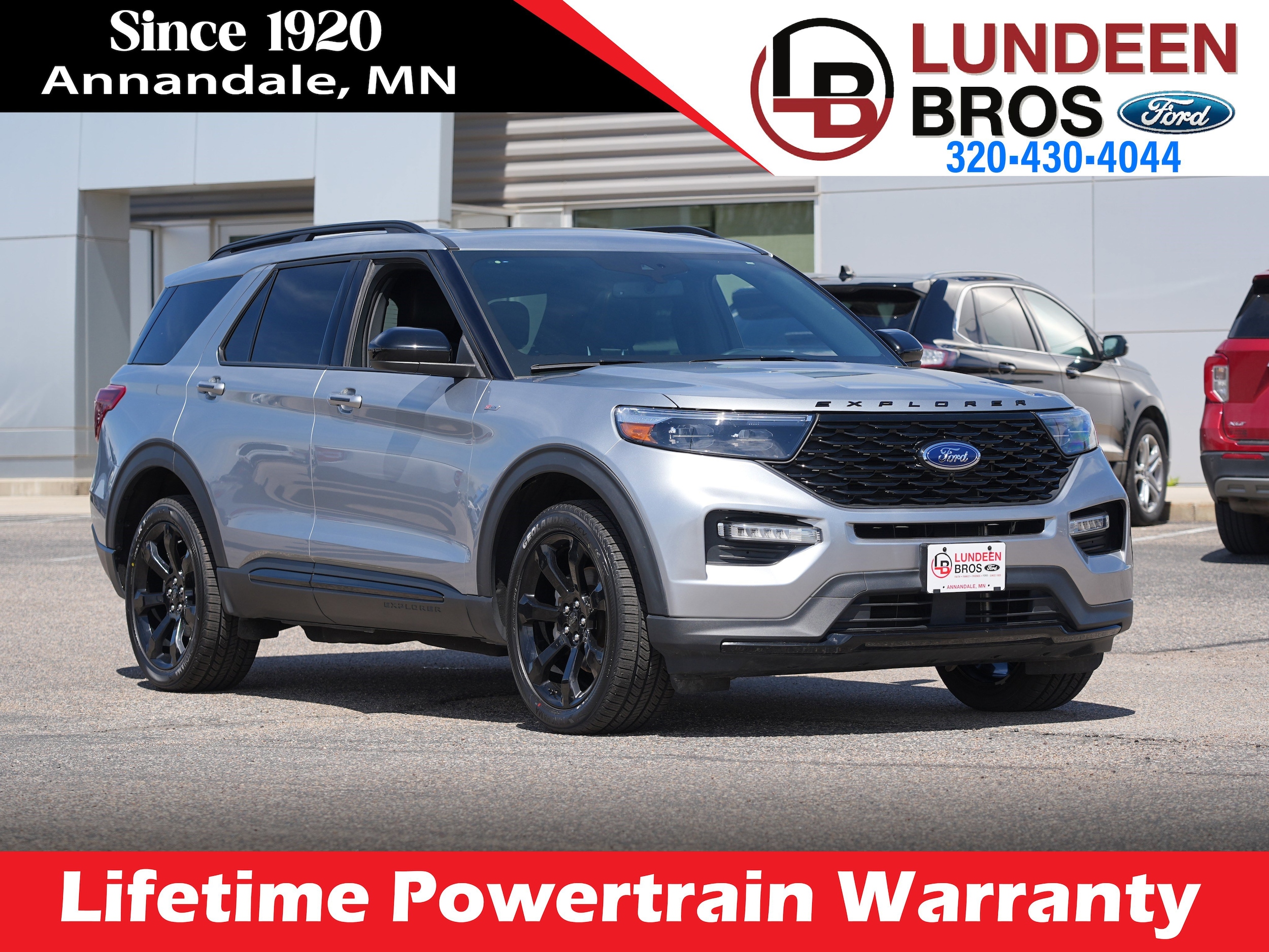 2024 Ford Explorer ST-LINE 4WD's photo