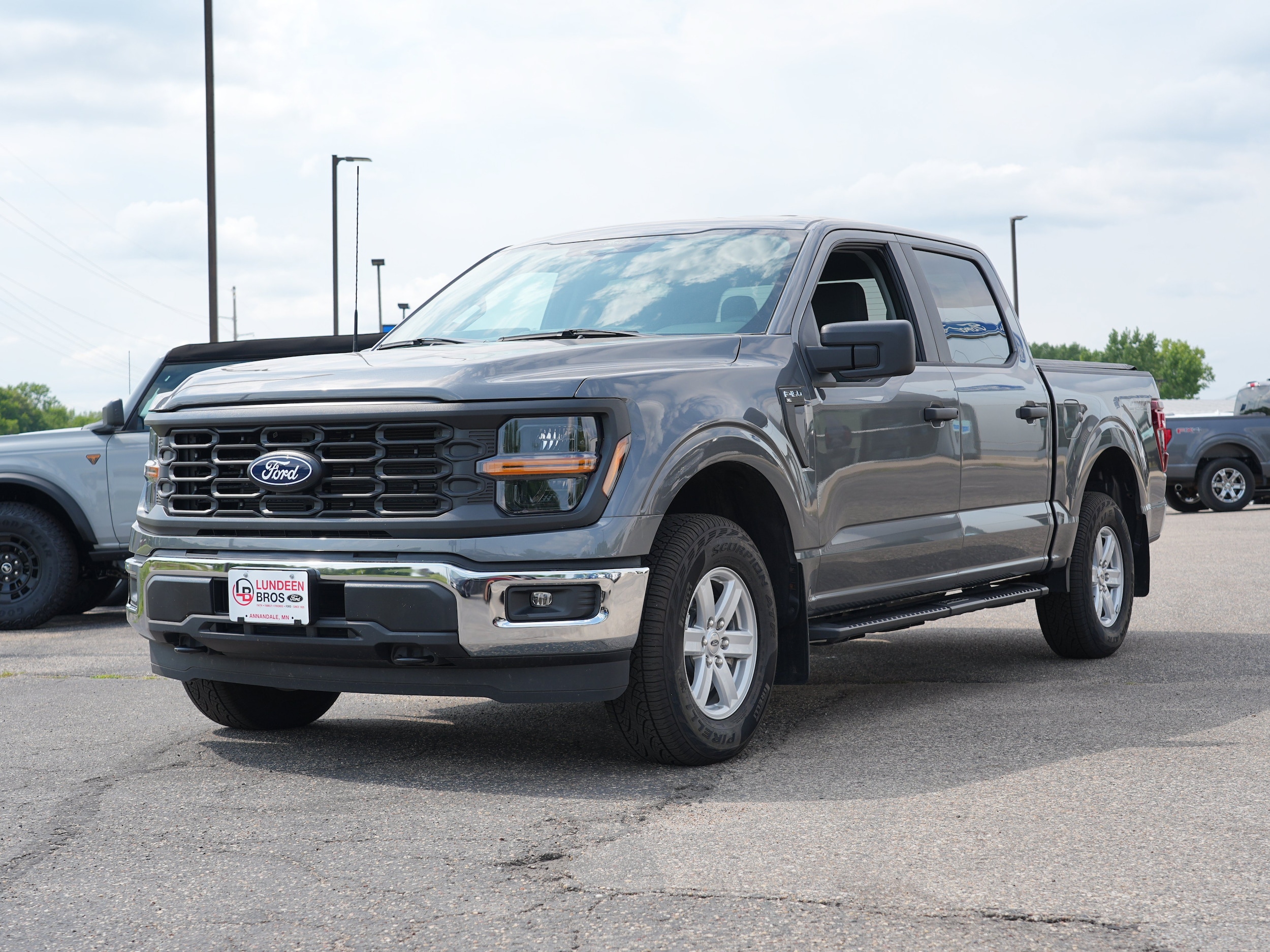 2025 Ford F-150 XL - Photo 8