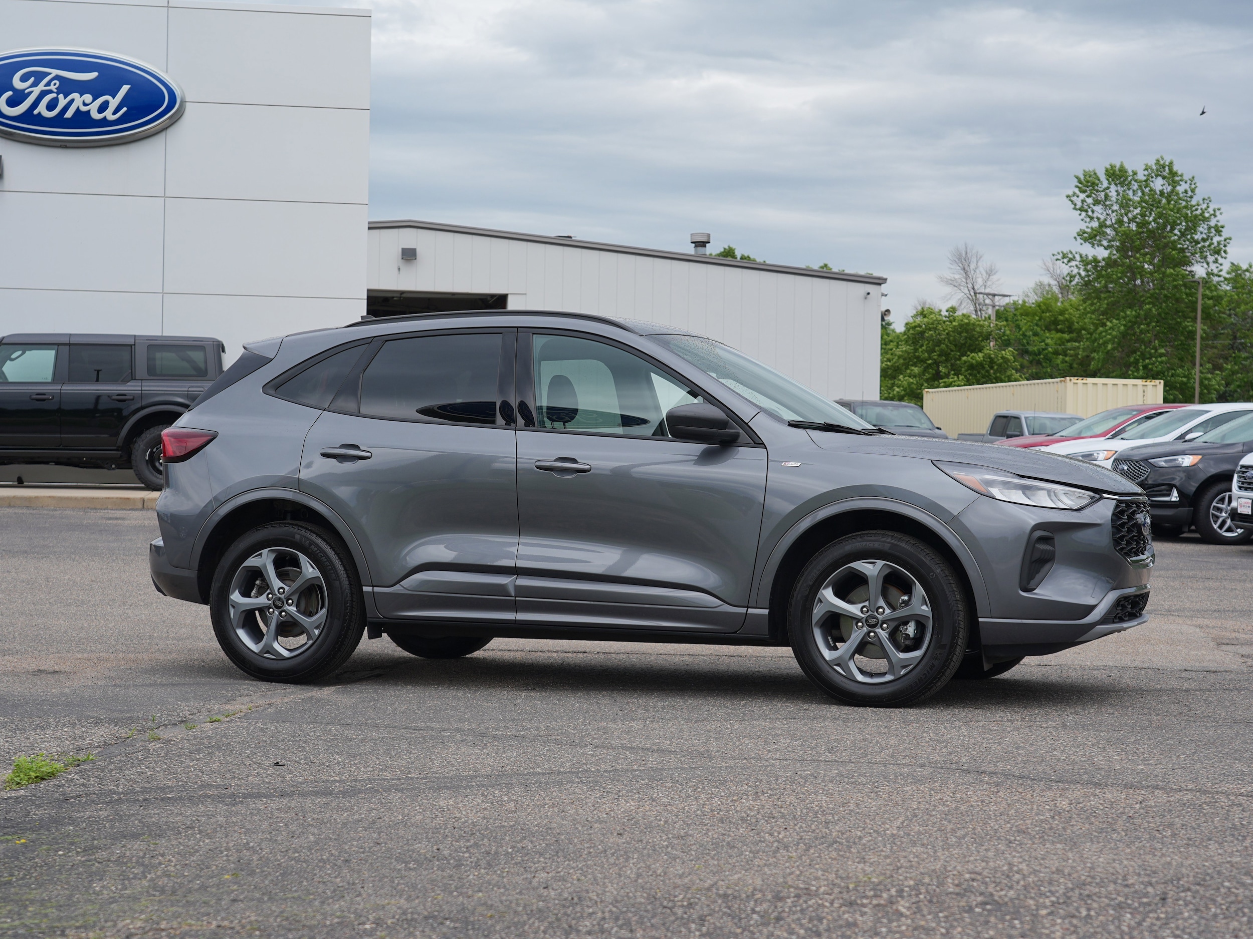 Used 2024 Ford Escape ST-Line with VIN 1FMCU9MN7RUA83052 for sale in Annandale, Minnesota