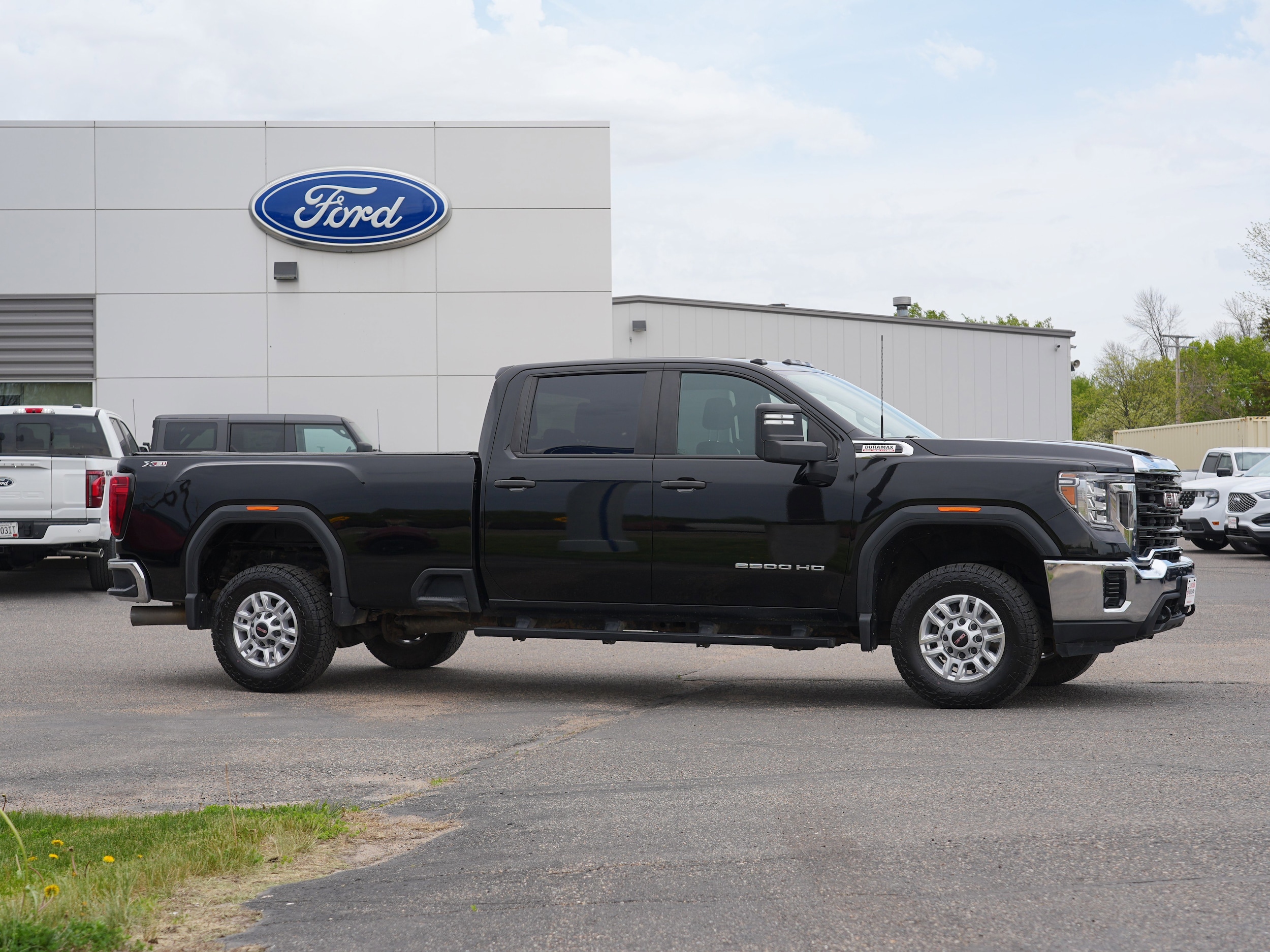 Used 2021 GMC Sierra 2500HD Base with VIN 1GT19LEY8MF264242 for sale in Annandale, Minnesota