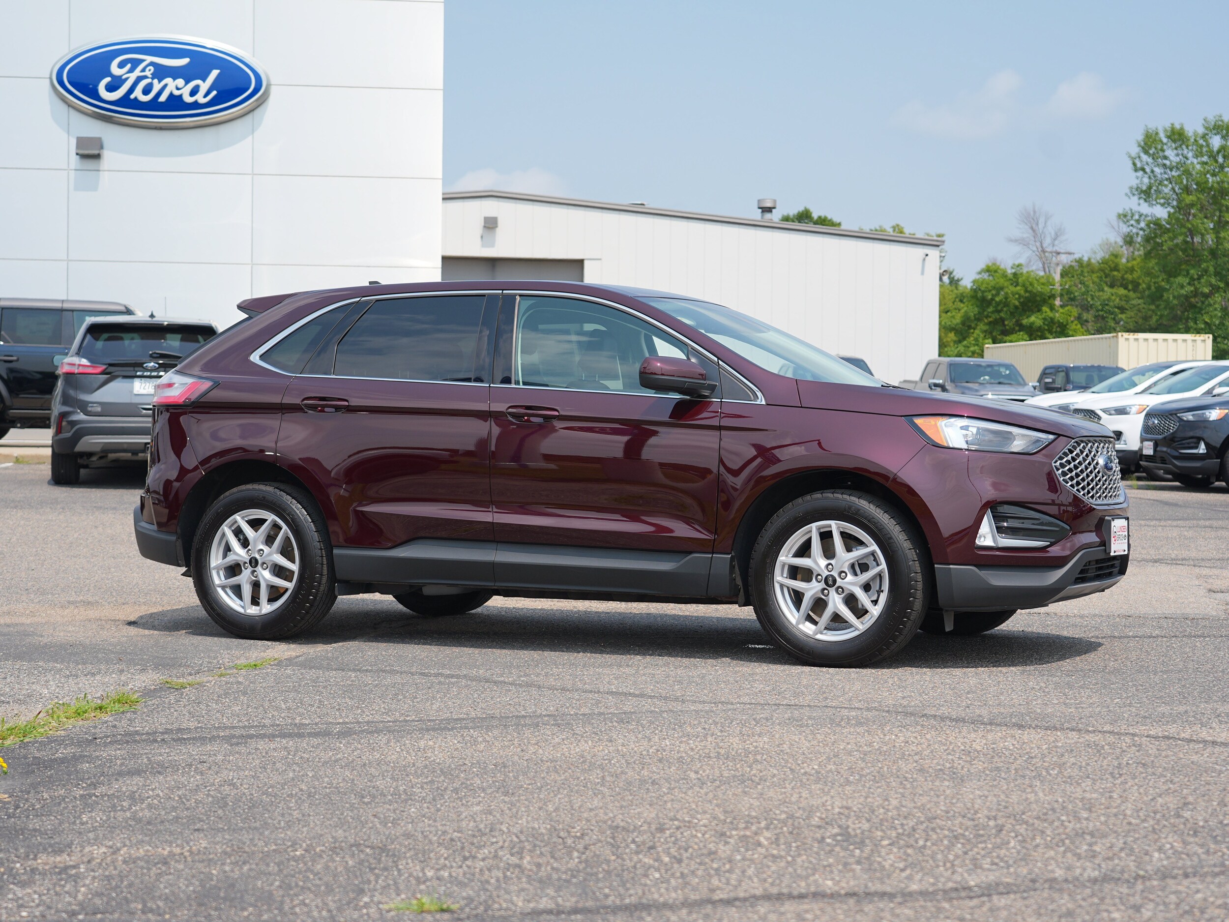 Used 2024 Ford Edge SEL with VIN 2FMPK4J91RBB08857 for sale in Annandale, Minnesota