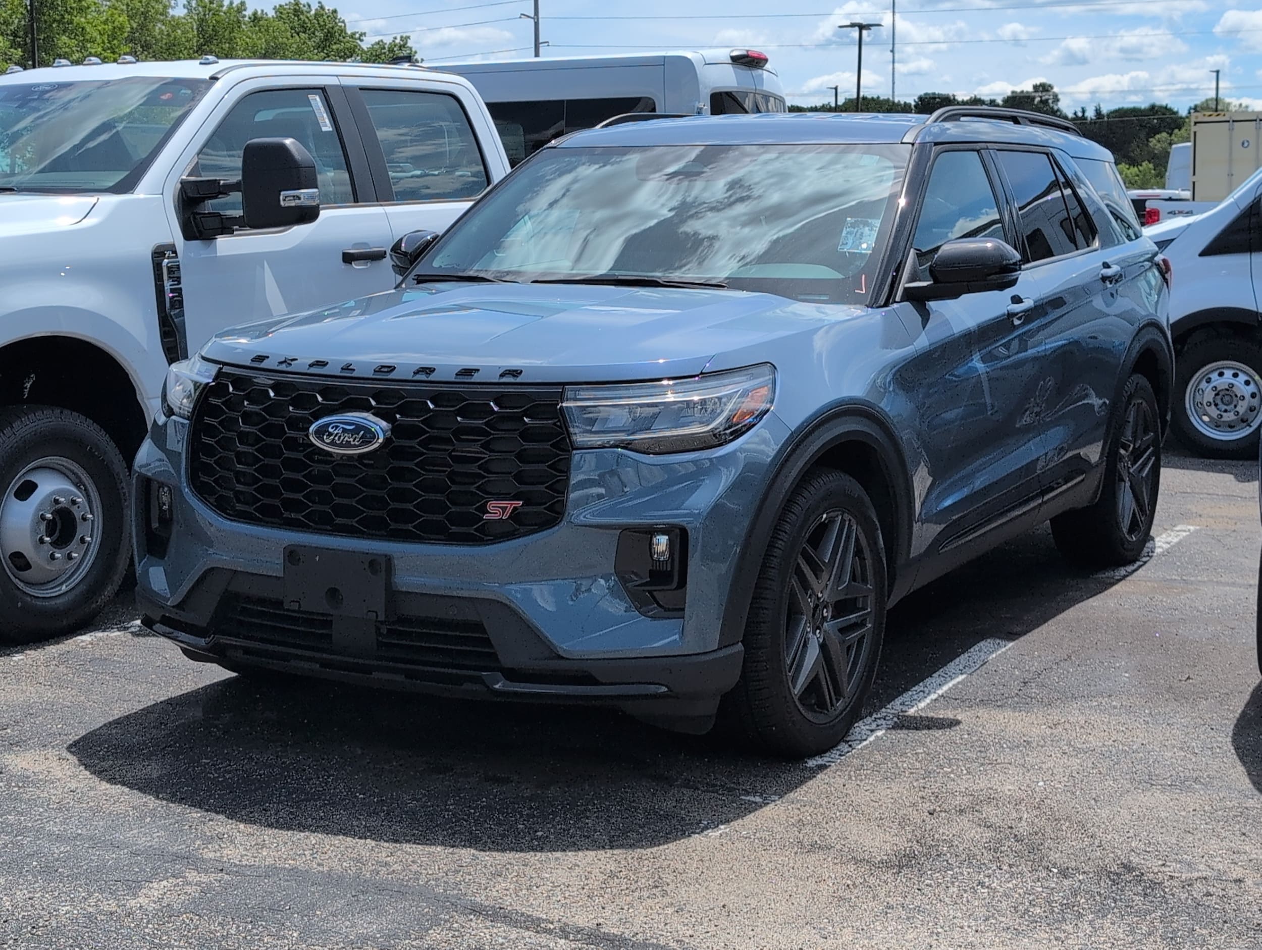 Used 2025 Ford Explorer ST with VIN 1FMWK8GC8SGB70650 for sale in Annandale, Minnesota