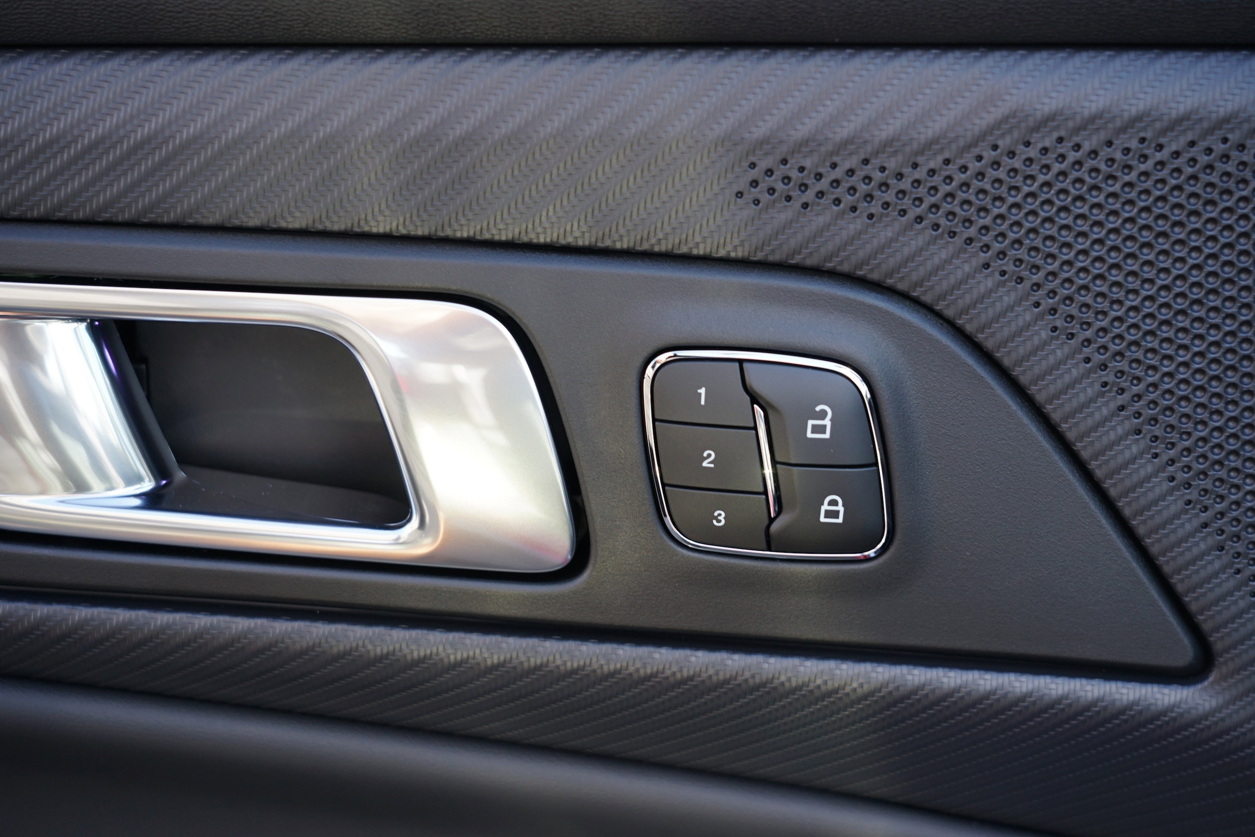 2025 Ford Mustang EcoBoost Premium Convertible - Photo 20