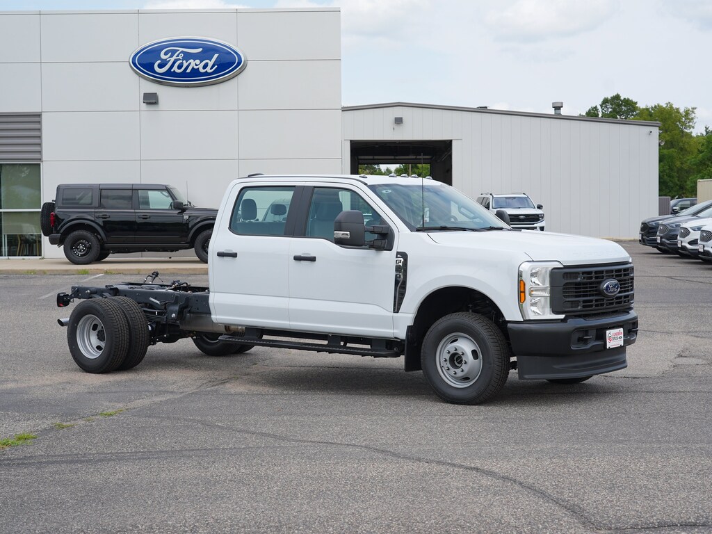 New 2026 Ford F-350SD XL Chassis