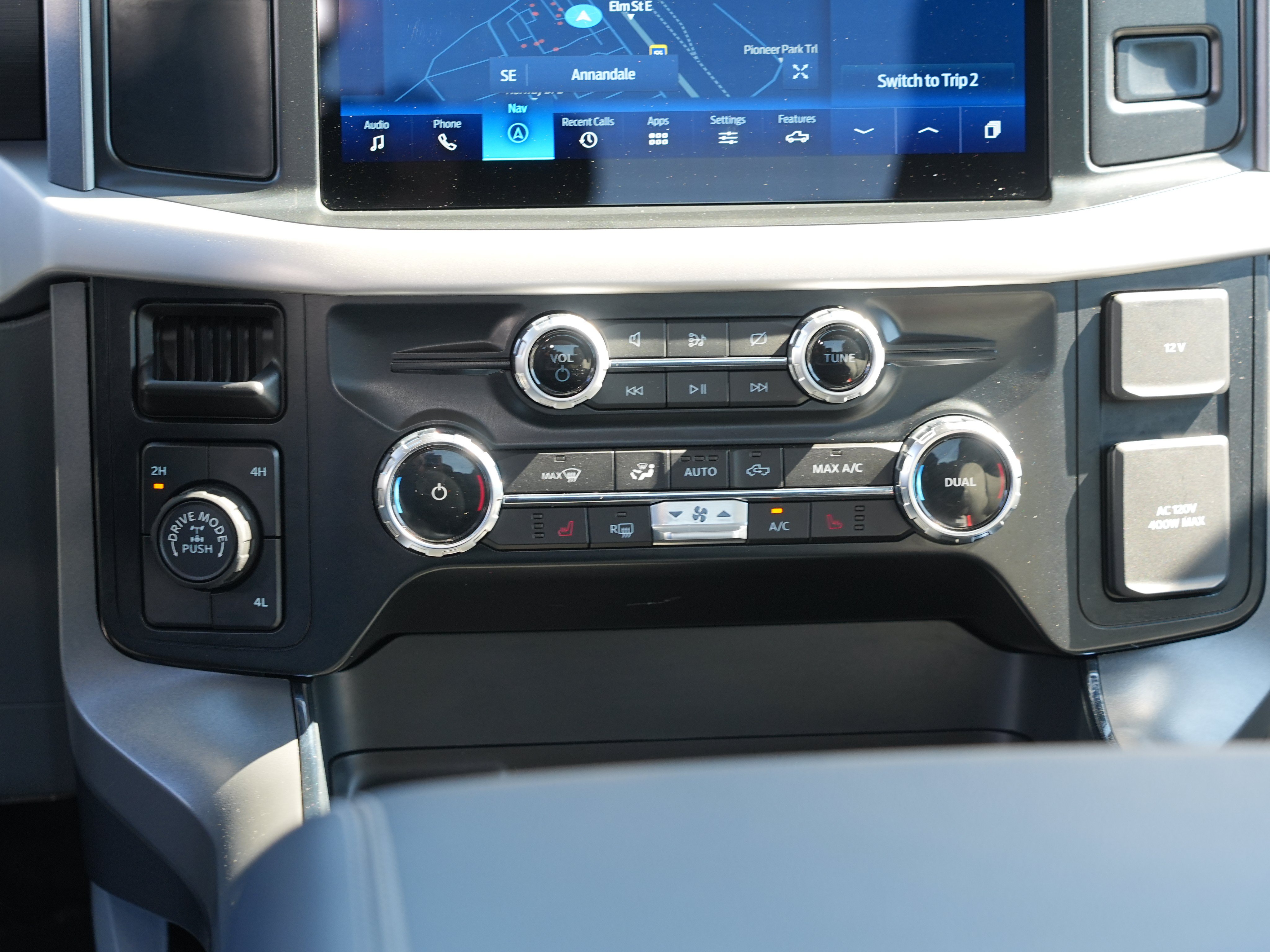 2023 Ford F-150 XLT - Photo 25