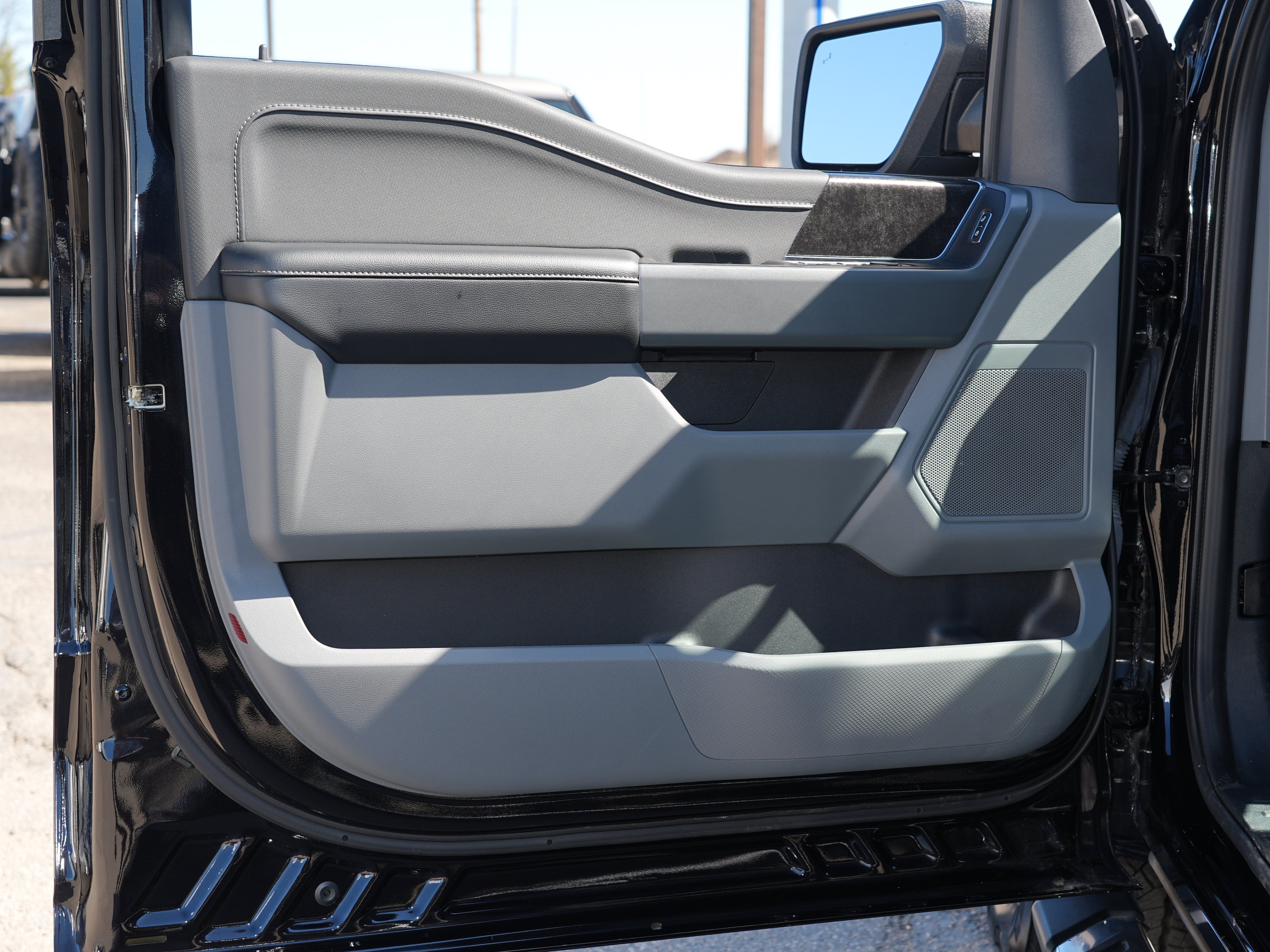 2023 Ford F-150 XLT - Photo 16