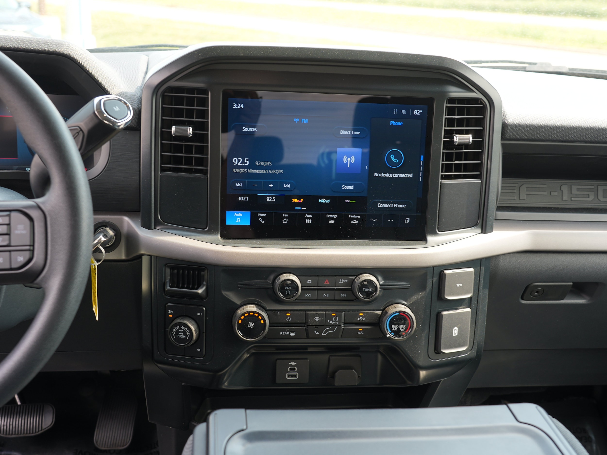 2025 Ford F-150 XL - Photo 24