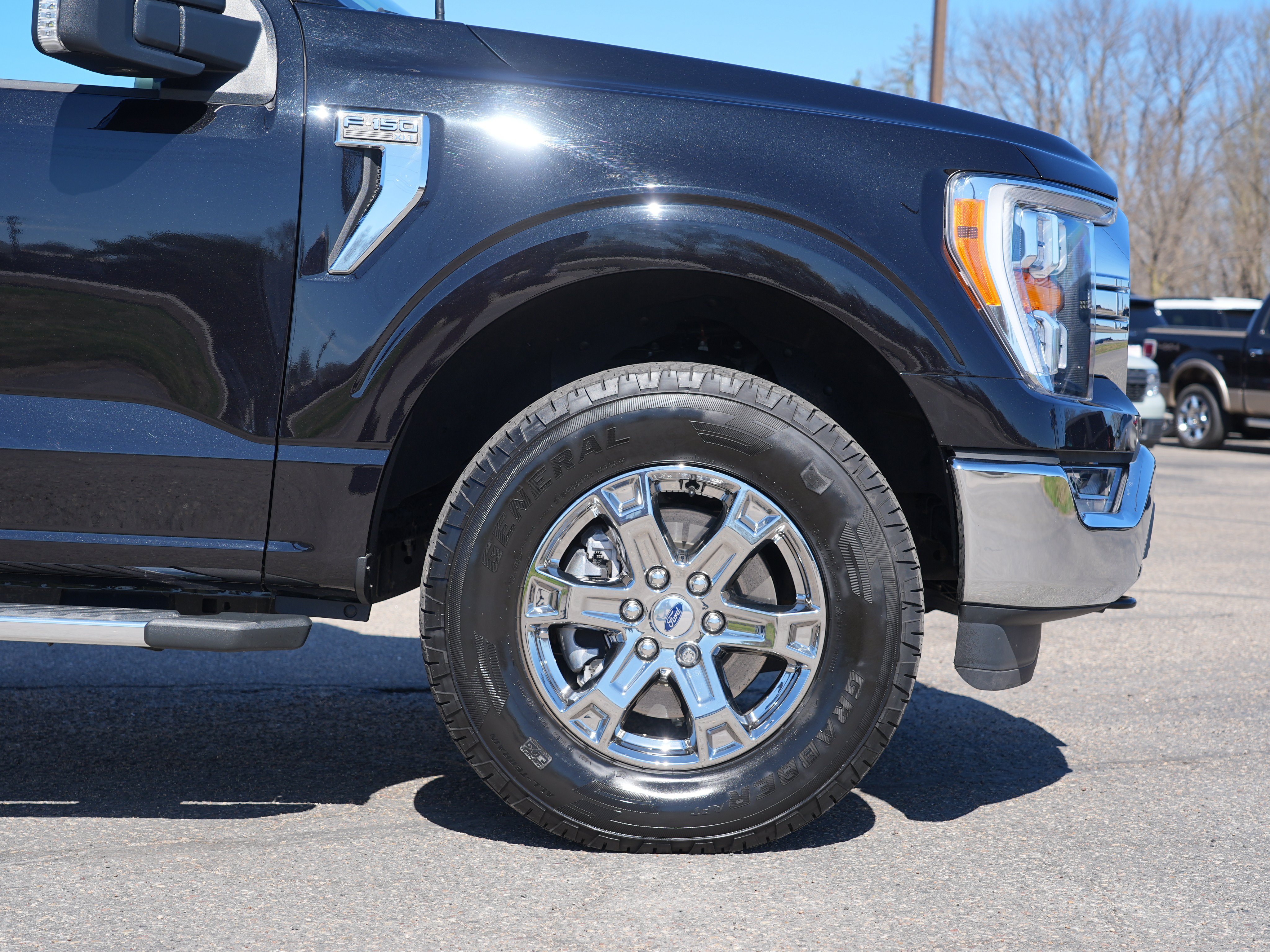 2023 Ford F-150 XLT - Photo 13