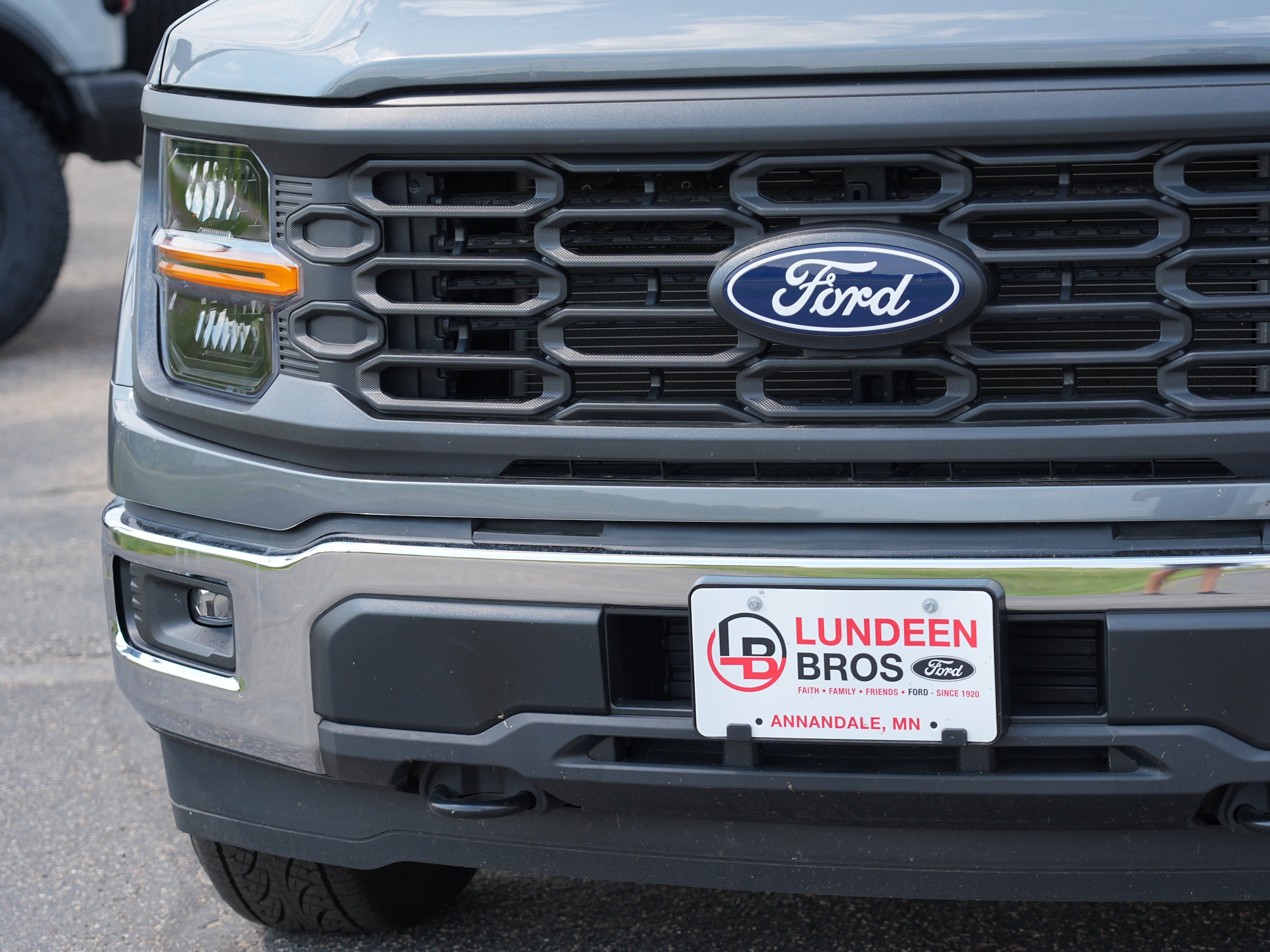 2025 Ford F-150 XL - Photo 11