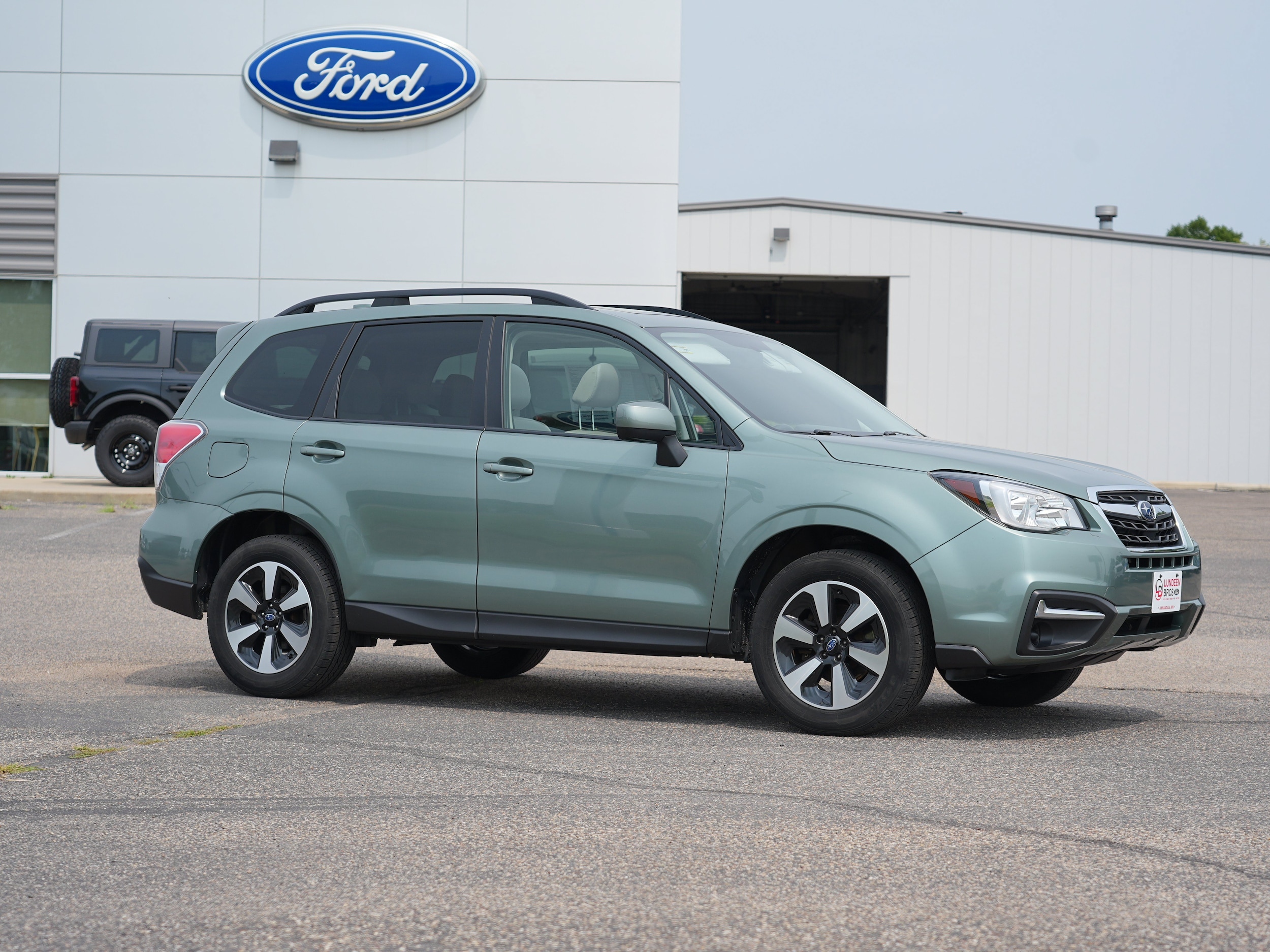 Used 2018 Subaru Forester Premium with VIN JF2SJAEC6JH434748 for sale in Annandale, Minnesota