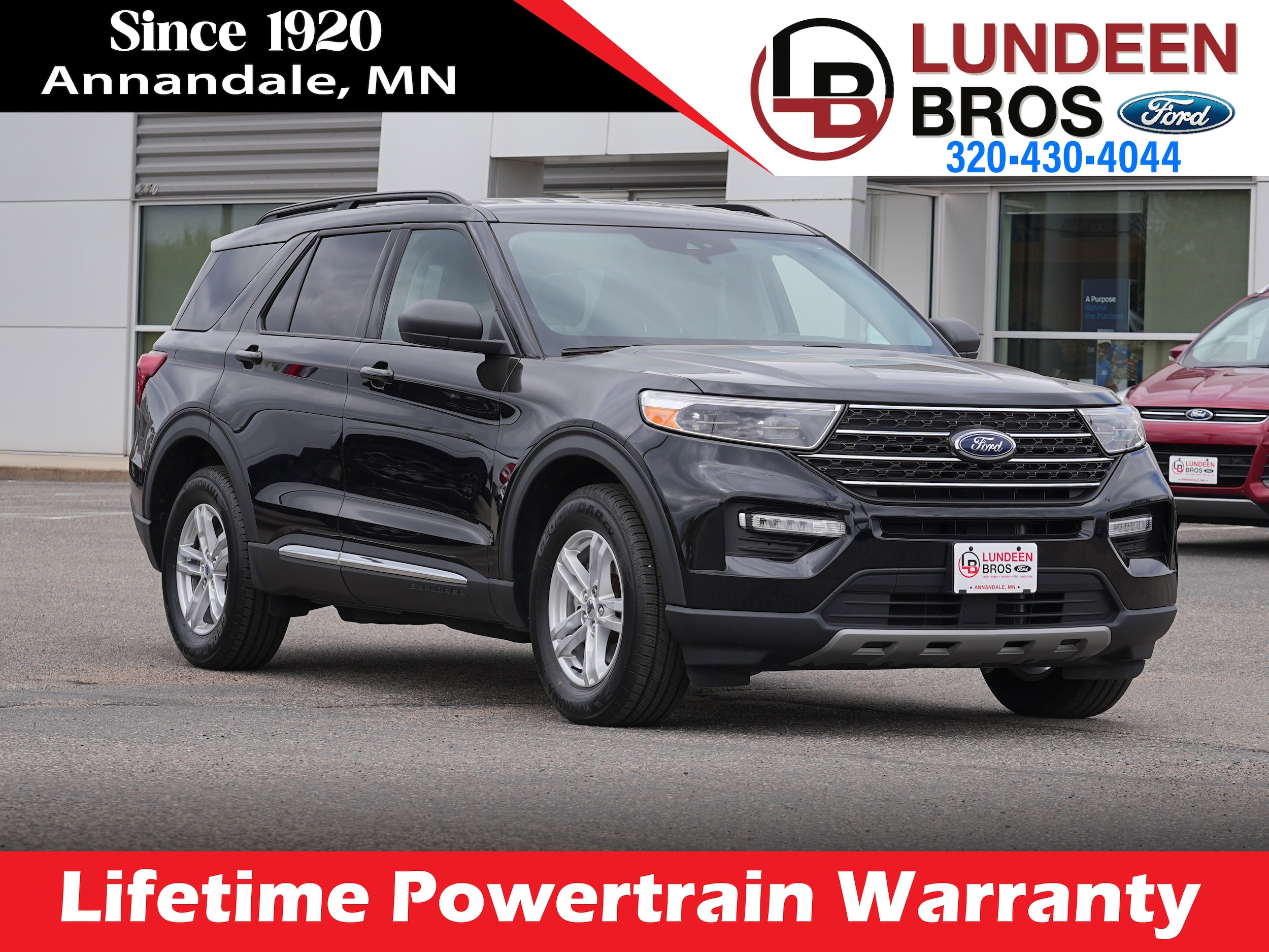 2023 Ford Explorer XLT 4WD's photo