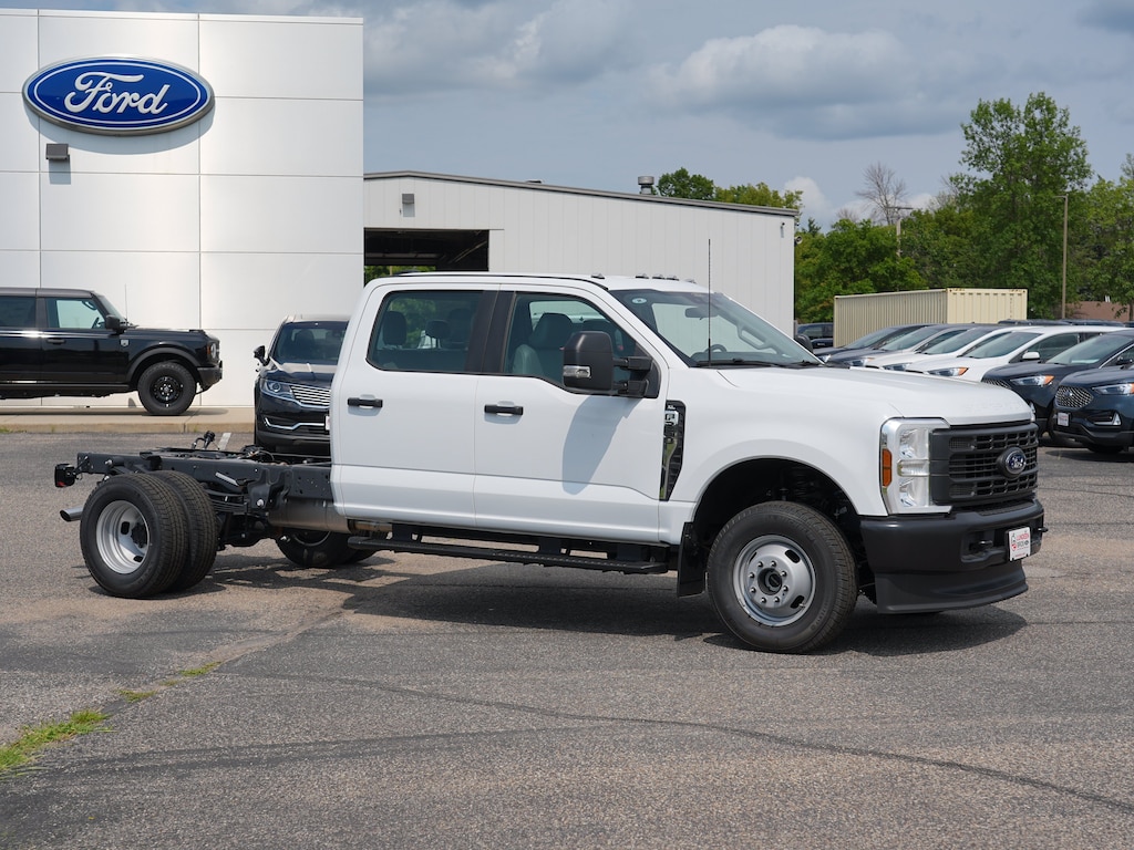 New 2026 Ford F-350SD XL Chassis