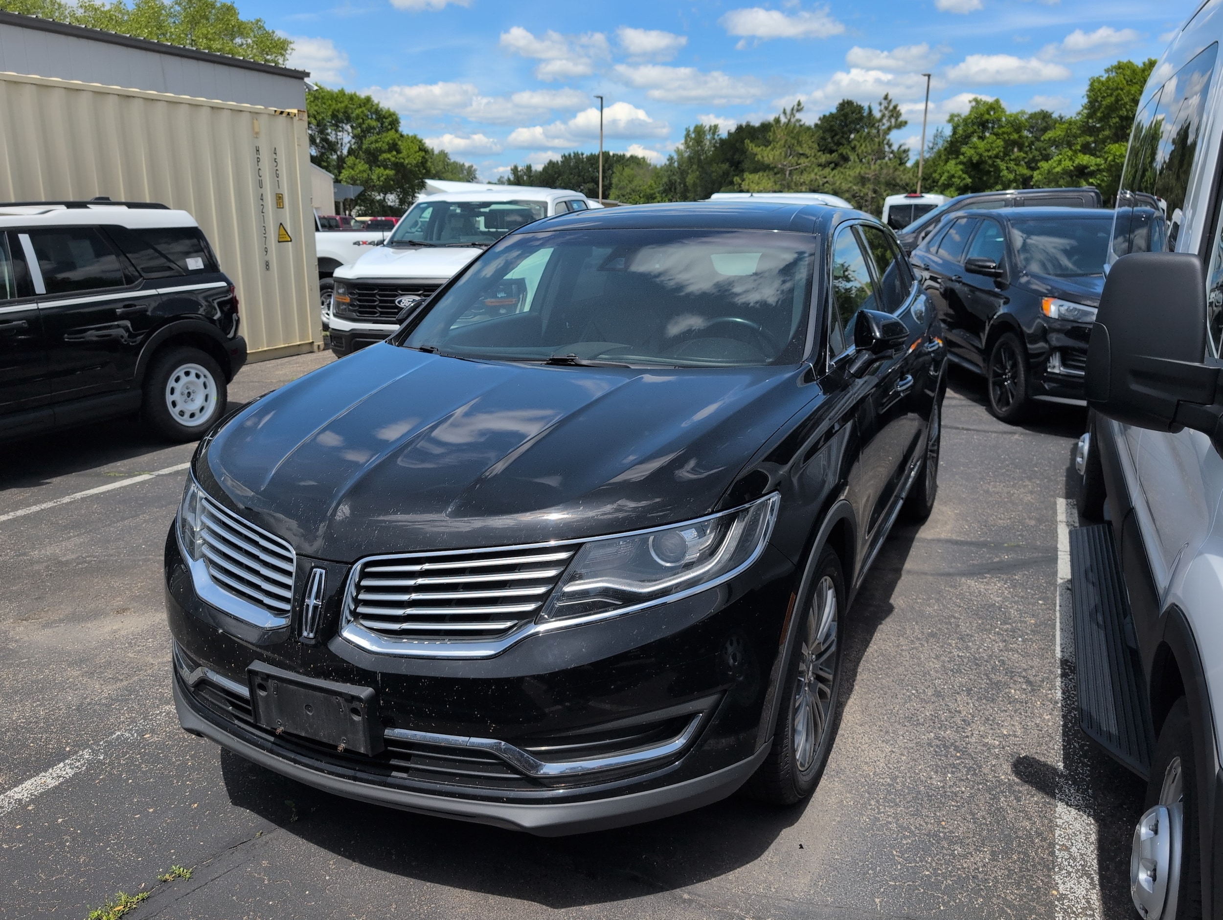 Used 2018 Lincoln MKX Reserve with VIN 2LMPJ8LR0JBL19337 for sale in Annandale, Minnesota
