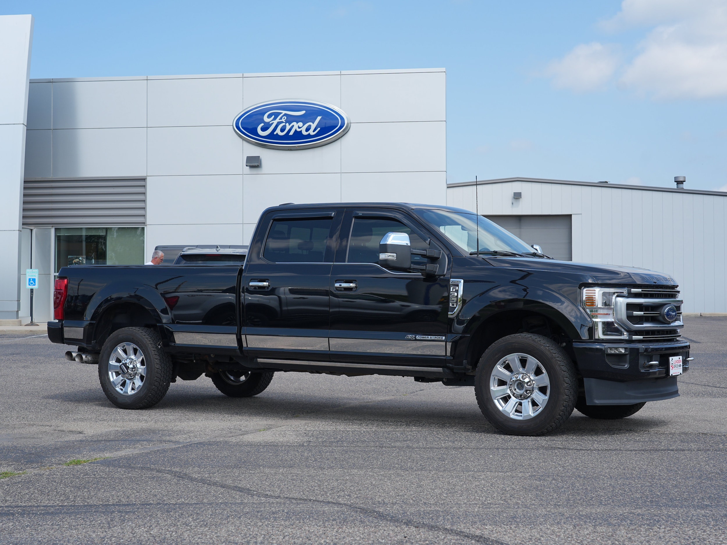 Used 2021 Ford F-350 Super Duty Platinum with VIN 1FT8W3BT2MED66870 for sale in Annandale, Minnesota