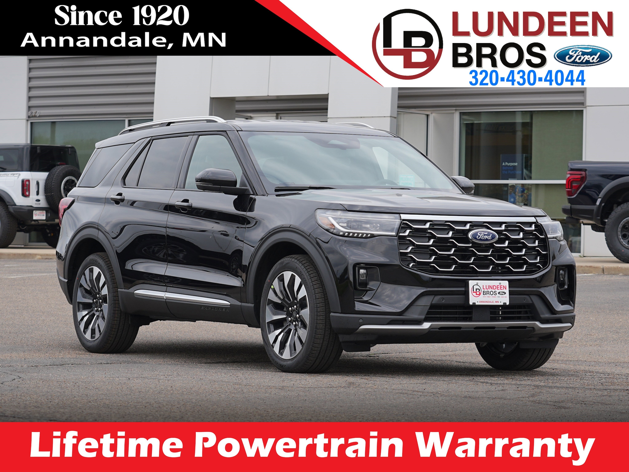 2026 Ford Explorer Platinum 4WD's photo