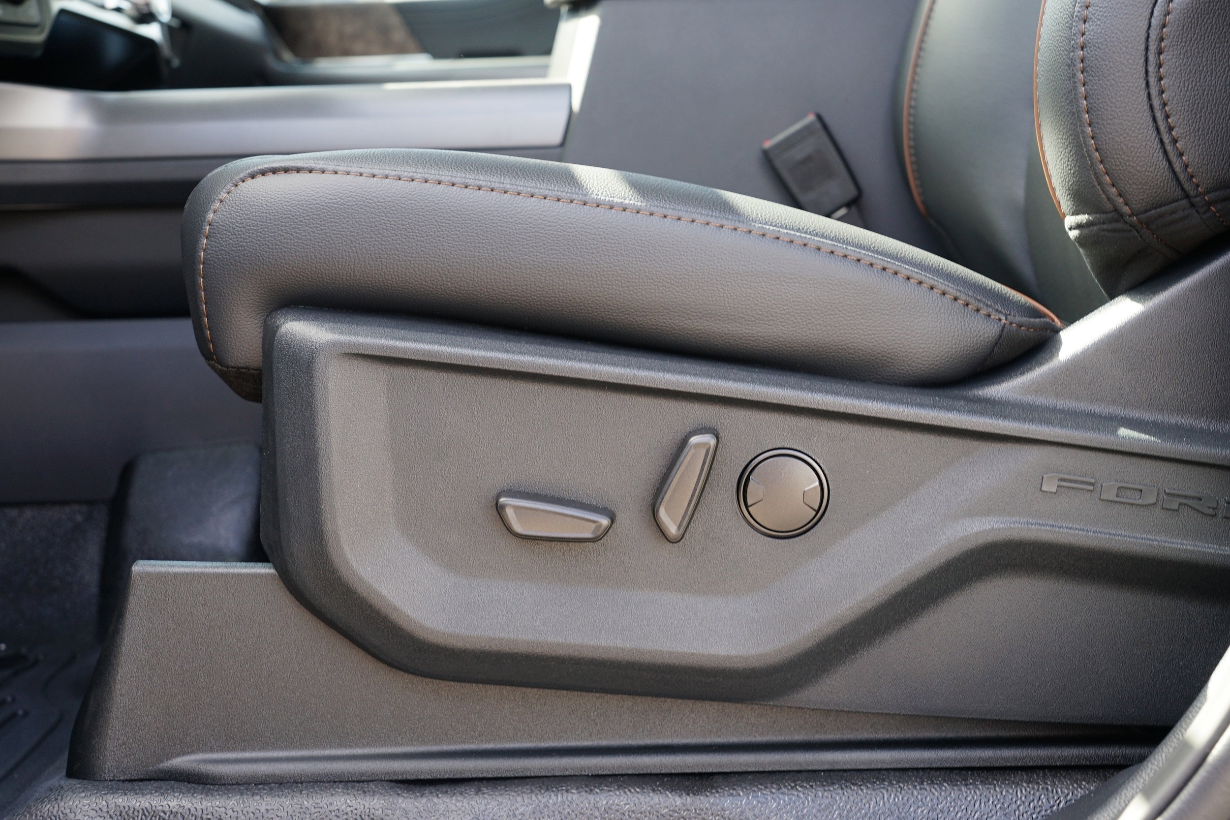 2026 Ford F-350 Super Duty Lariat - Photo 17