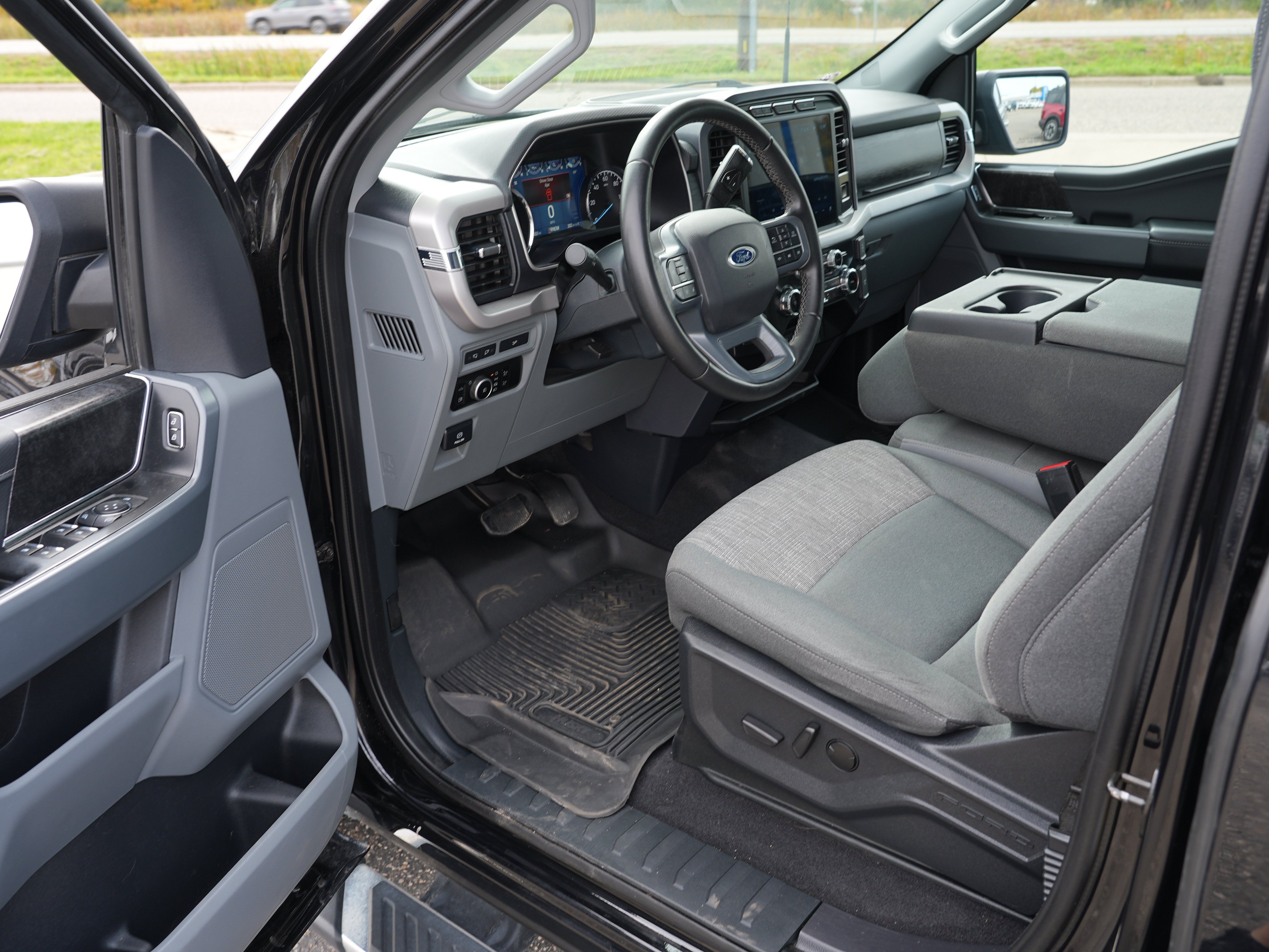 2023 Ford F-150 XLT - Photo 15