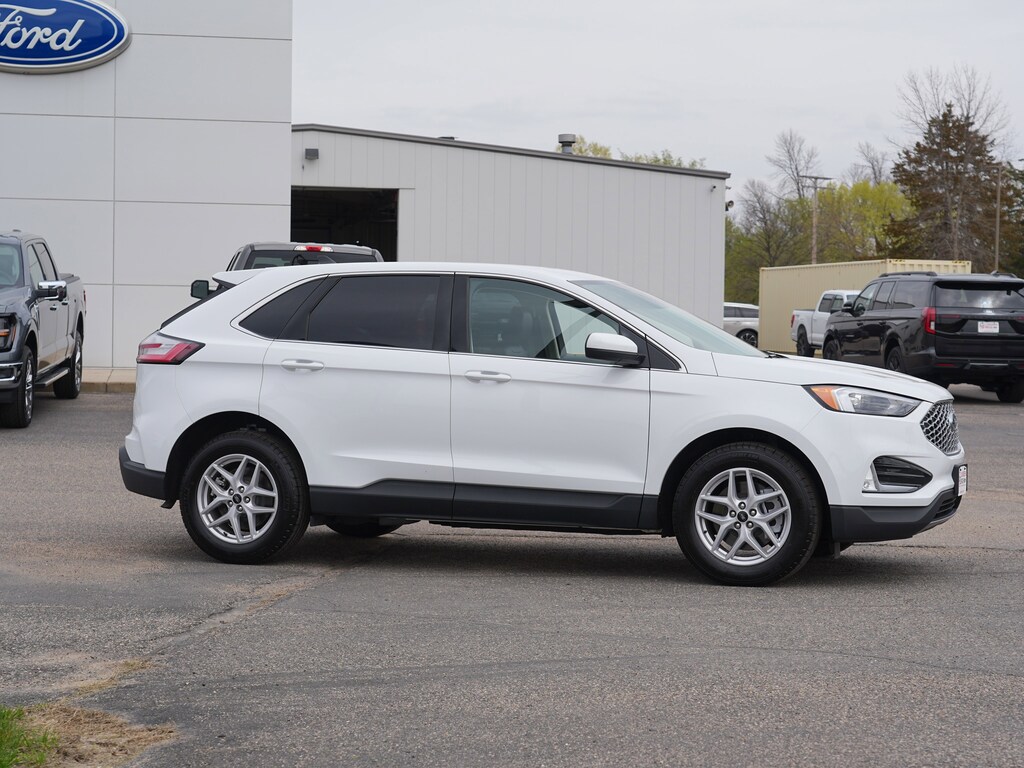 Used 2024 Ford Edge SEL SUV