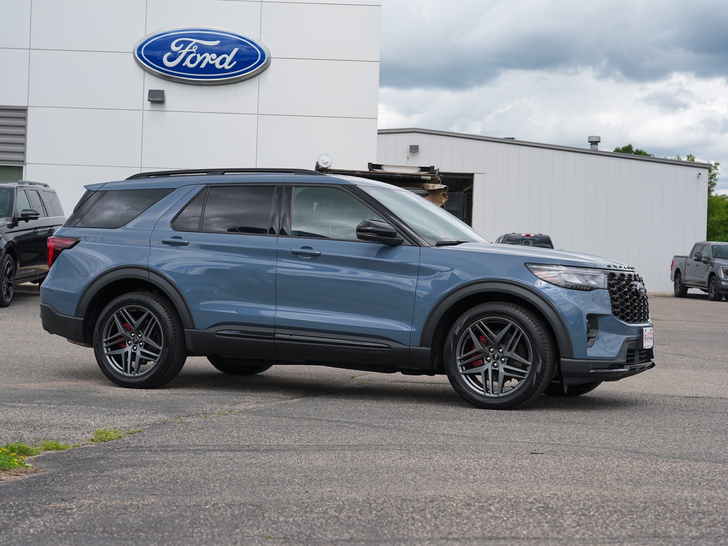 Used 2025 Ford Explorer ST with VIN 1FMWK8GC8SGB70650 for sale in Annandale, Minnesota