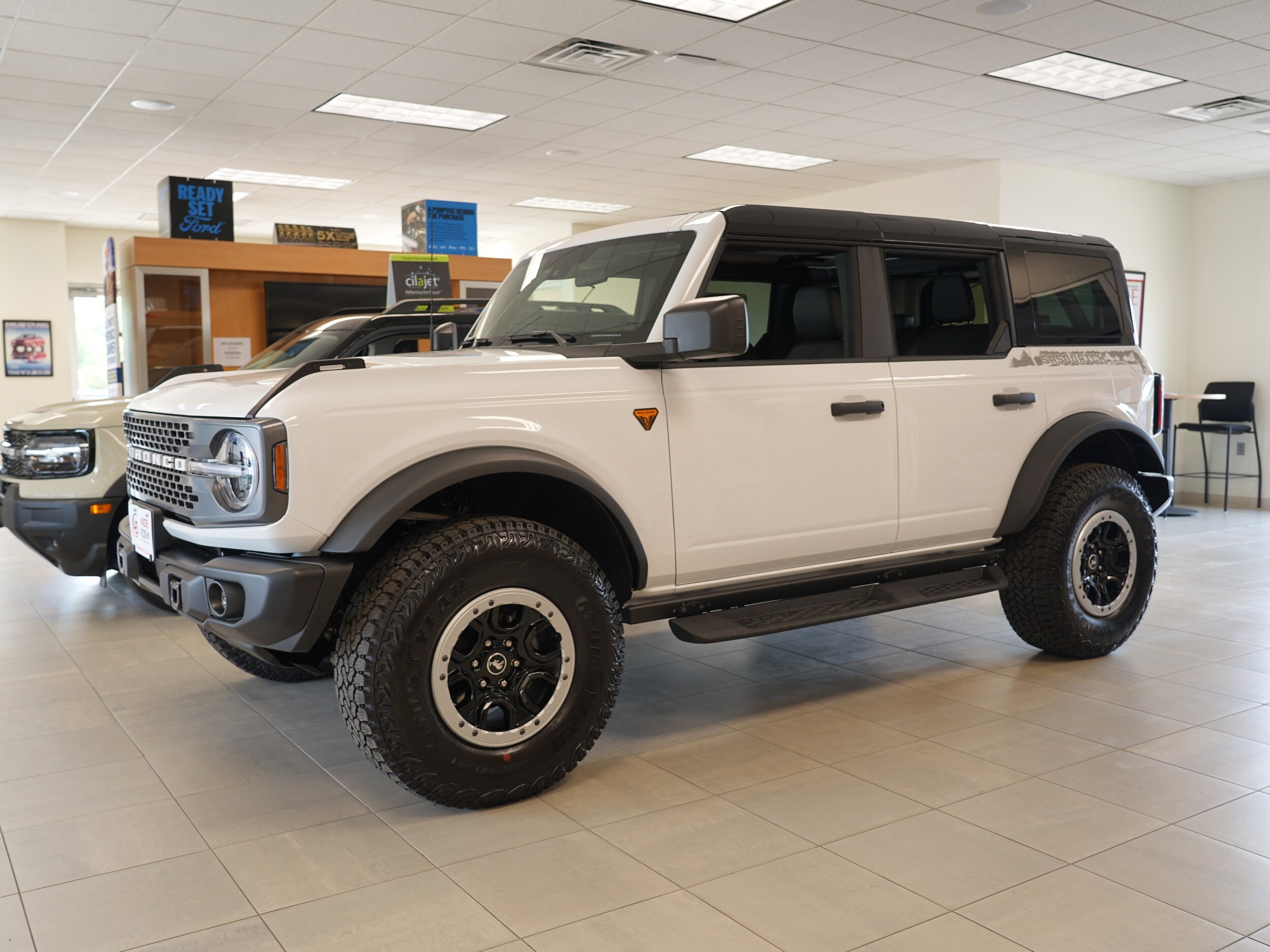2025 Ford Bronco 4-Door Badlands - Photo 3