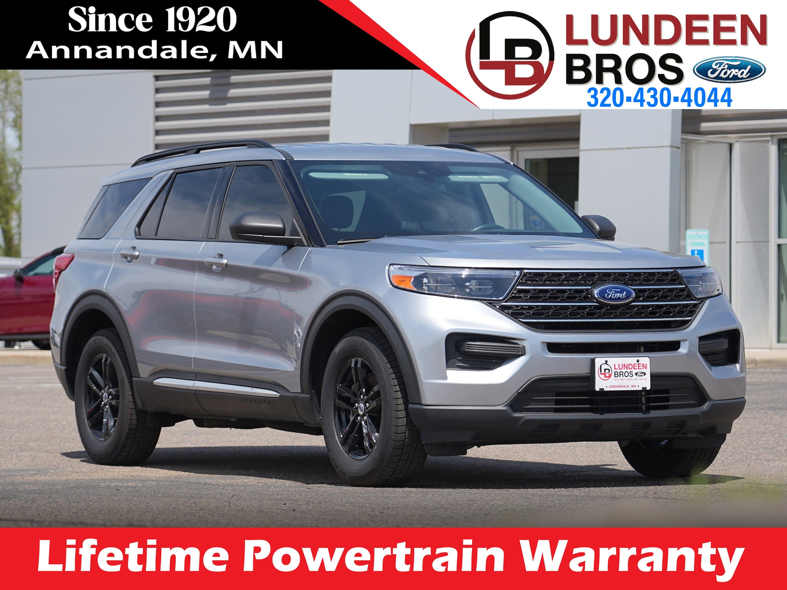 2023 Ford Explorer XLT 4WD's photo
