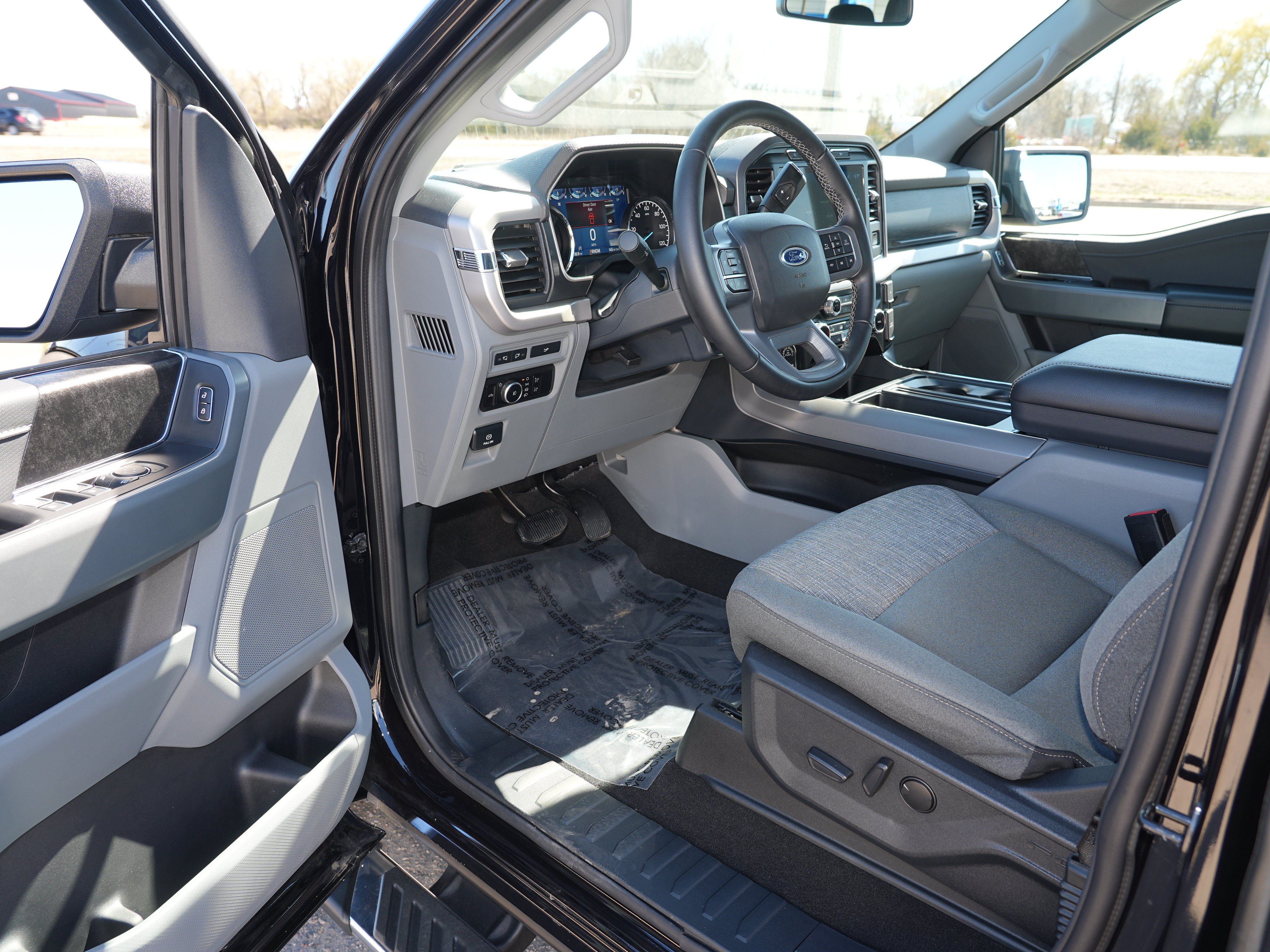 2023 Ford F-150 XLT - Photo 15